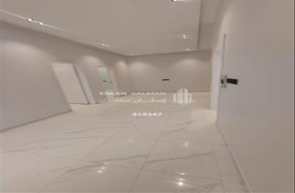 Villa - 4 Bedrooms - 5 Bathrooms for sale in Al Janadriyah - Riyadh - Ar Riyadh