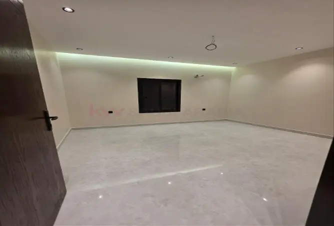 258929 - Property Image 3