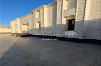 Full Floor - 6 Bedrooms - 4 Bathrooms for sale in ضاحية الإسكان - At Taif - Makkah Al Mukarramah