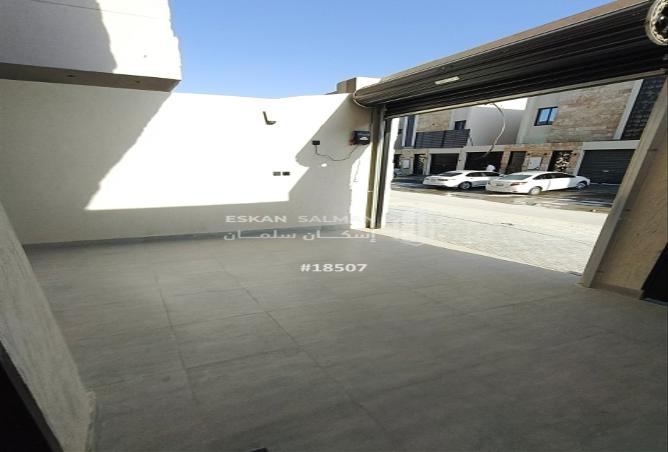51861069 - Property Image 3