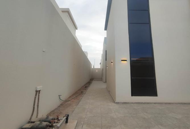 258266 - Property Image 2