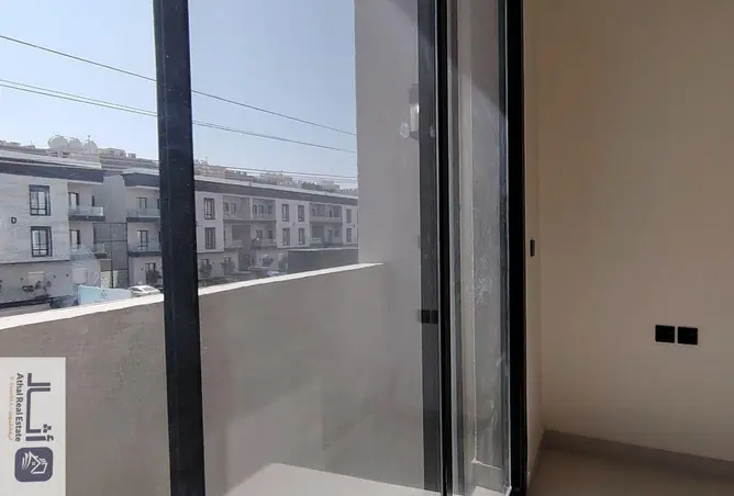 52316109 - Property Image 3