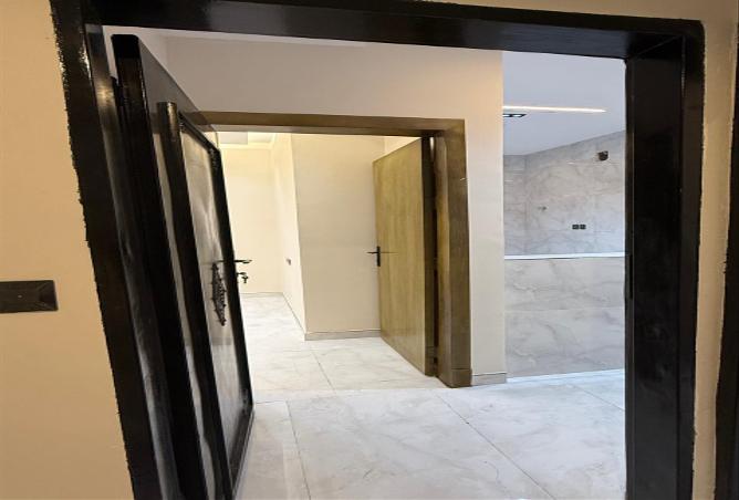 258926 - Property Image 2