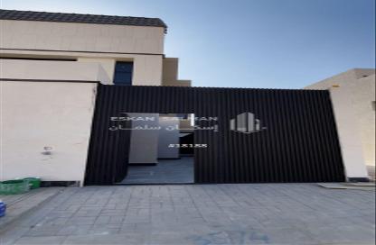 Full Floor - 6 Bedrooms - 3 Bathrooms for sale in Al Maizialah - Riyadh - Ar Riyadh