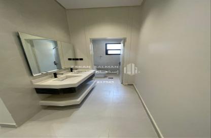 Villa - 7+ Bedrooms - 6 Bathrooms for sale in Al Janadriyah - Riyadh - Ar Riyadh Villa - 7+ Bedrooms - 6 Bathrooms for sale in Al Janadriyah - Riyadh - Ar Riyadh