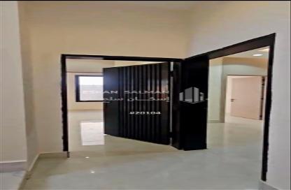 Full Floor - 6 Bedrooms - 5 Bathrooms for sale in Dahiyat Namar - Riyadh - Ar Riyadh