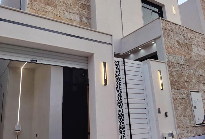 52107493 - Property Main Image