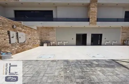 Full Floor - 5 Bedrooms - 4 Bathrooms for sale in Qurtubah - Riyadh - Ar Riyadh