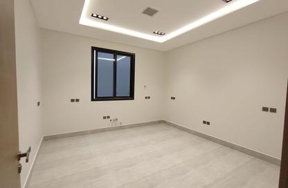 Full Floor - 4 Bedrooms - 4 Bathrooms for sale in Ar Rimal - Riyadh - Ar Riyadh Full Floor - 4 Bedrooms - 4 Bathrooms for sale in Ar Rimal - Riyadh - Ar Riyadh