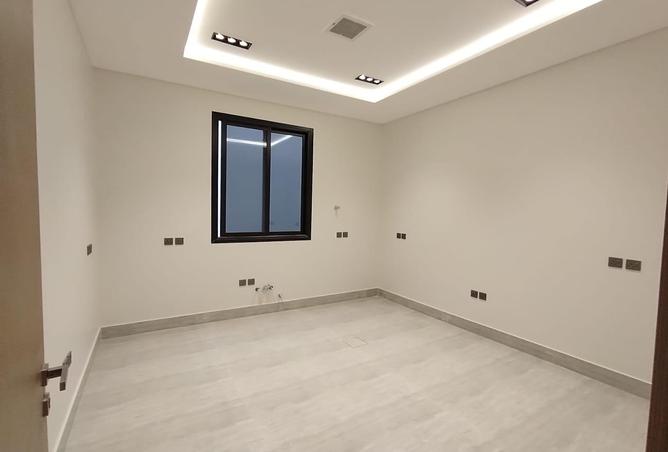51698860 - Property Image 3