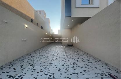 Villa - 7+ Bedrooms - 7+ Bathrooms for sale in An Nahdah - Riyadh - Ar Riyadh