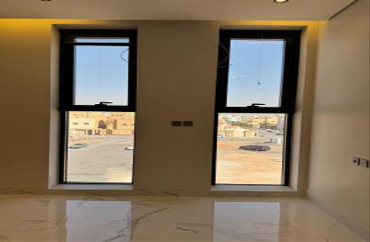 شقة - 3 غرف نوم - 2 حمامات للايجار في ظهرة لبن - الرياض - الرياض