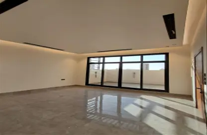 Full Floor - 2 Bedrooms - 2 Bathrooms for rent in Al Malqa - Riyadh - Ar Riyadh
