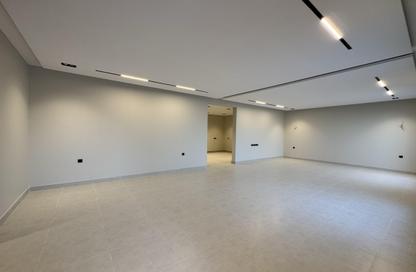 Apartment - 4 Bedrooms - 4 Bathrooms for sale in Al Yarmuk - Riyadh - Ar Riyadh