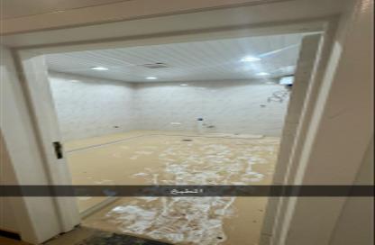 Apartment - 2 Bedrooms - 2 Bathrooms for rent in Al Muruj - Al Muzahimiyah - Ar Riyadh
