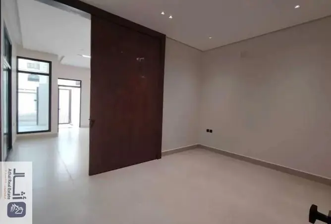 52284730 - Property Image 2
