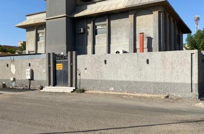 Villa - 5 - 2 for sale in Airport - Ar Rass - Al Qassim