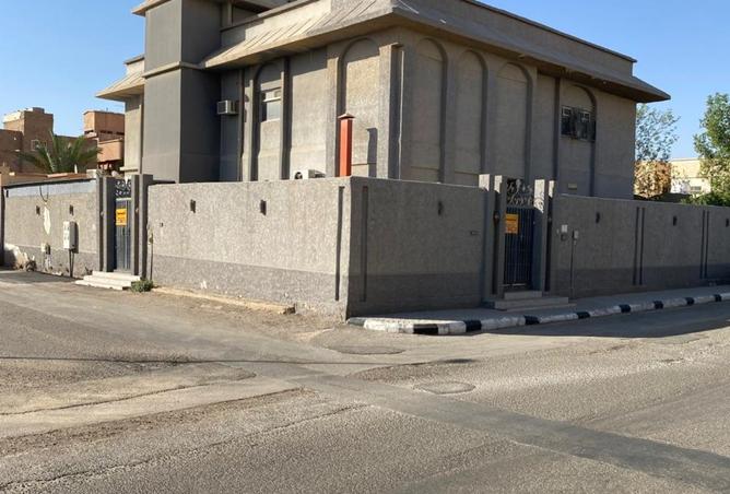52064919 - Property Image 2