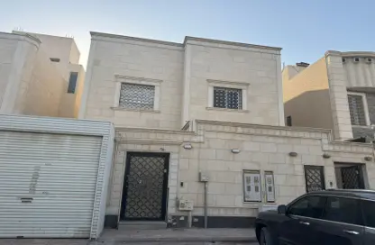 Villa - 4 Bedrooms - 3 Bathrooms for rent in Al Munisiyah - Riyadh - Ar Riyadh