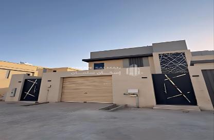 Villa - 7 Bedrooms - 6 Bathrooms for sale in Al Janadriyah - Riyadh - Ar Riyadh