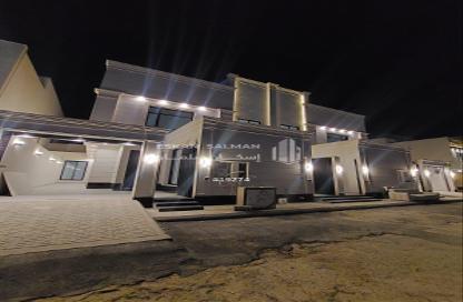 Full Floor - 5 Bedrooms - 3 Bathrooms for sale in Al Janadriyah - Riyadh - Ar Riyadh
