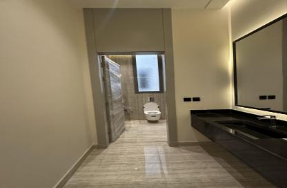 Apartment - 4 Bedrooms - 3 Bathrooms for sale in East Naseem - Riyadh - Ar Riyadh