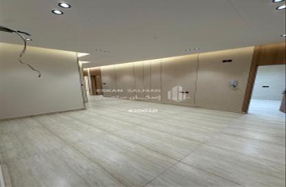 Full Floor - 7 Bedrooms - 4 Bathrooms for sale in السلام - مكة المكرمة - Makkah Al Mukarramah