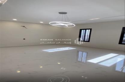 Apartment - 5 Bedrooms - 4 Bathrooms for sale in قرطبة - Al Jubail - Eastern Apartment - 5 Bedrooms - 4 Bathrooms for sale in قرطبة - Al Jubail - Eastern