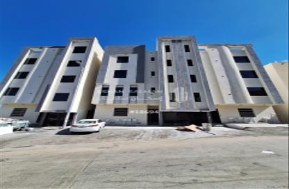 Full Floor - 6 Bedrooms - 4 Bathrooms for sale in الروابي - أبها - Asir