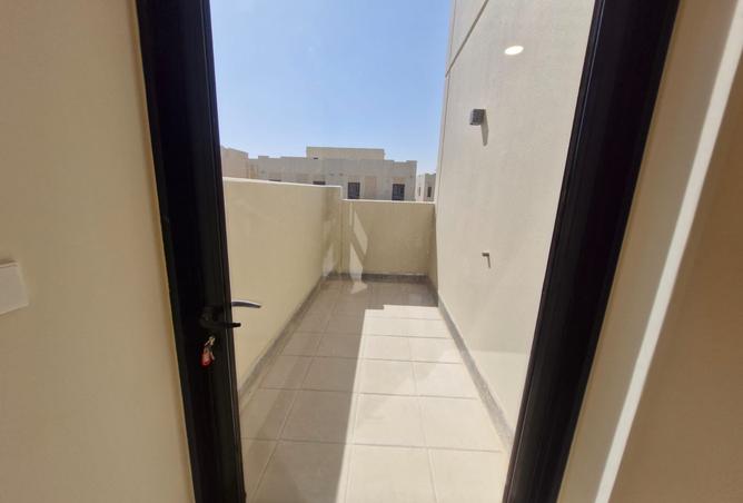 52132949 - Property Image 2