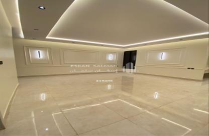 Full Floor - 6 Bedrooms - 4 Bathrooms for sale in Badr - Riyadh - Ar Riyadh