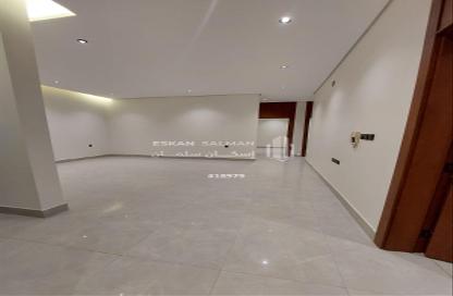 طابق كامل - 5 غرف نوم - 3 حمامات للبيع في المعيزيلة - الرياض - الرياض طابق كامل - 5 غرف نوم - 3 حمامات للبيع في المعيزيلة - الرياض - الرياض