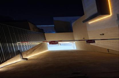 Office Space - 2 Bedrooms - 2 Bathrooms for rent in Al Malqa - Riyadh - Ar Riyadh