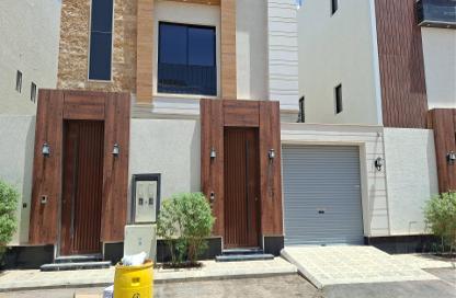 Full Floor - 4 Bedrooms - 4 Bathrooms for sale in Ar Rimal - Riyadh - Ar Riyadh Full Floor - 4 Bedrooms - 4 Bathrooms for sale in Ar Rimal - Riyadh - Ar Riyadh