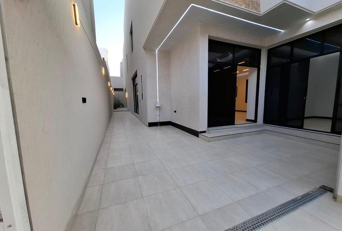 51703871 - Property Image 3