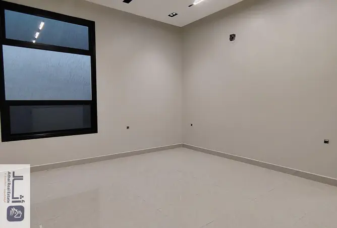 52157877 - Property Image 3