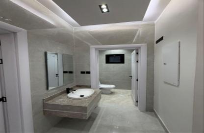 Full Floor - 6 Bedrooms - 4 Bathrooms for sale in Al Qadisiyah - Riyadh - Ar Riyadh