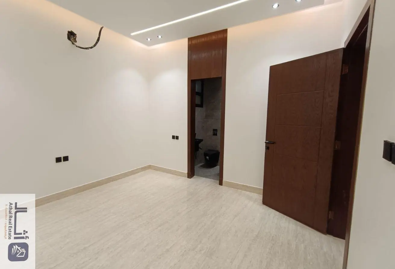52348207 - Property Main Image