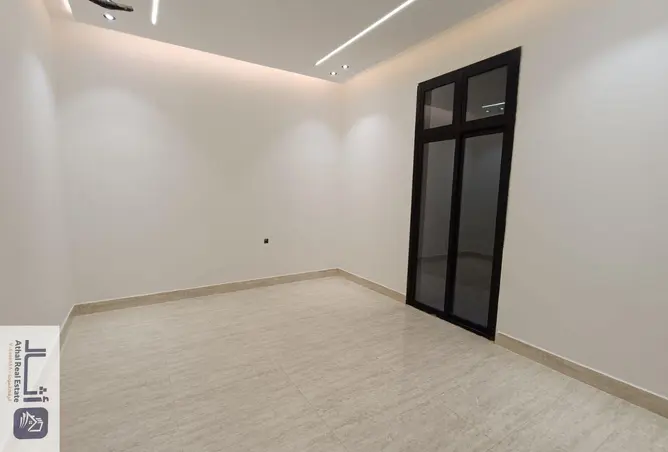 52348207 - Property Image 2