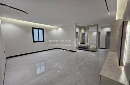 Apartment - 5 Bedrooms - 3 Bathrooms for sale in القيم الأعلى - At Taif - Makkah Al Mukarramah Apartment - 5 Bedrooms - 3 Bathrooms for sale in القيم الأعلى - At Taif - Makkah Al Mukarramah