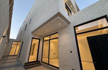 Full Floor - 4 Bedrooms - 5 Bathrooms for sale in Al Yarmuk - Riyadh - Ar Riyadh