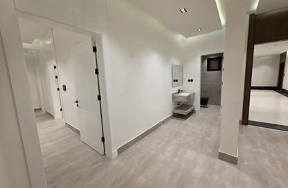 Apartment - 4 - 3 for sale in Al Yarmuk - Riyadh - Ar Riyadh