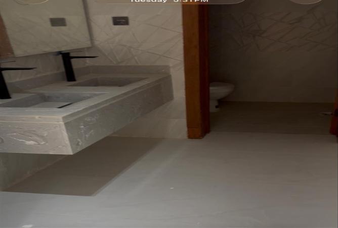 51693918 - Property Main Image