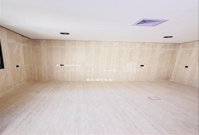 51010605 - Property Image 3