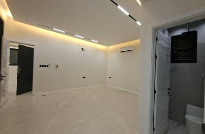 Apartment - 3 Bedrooms - 3 Bathrooms for rent in Badr - Riyadh - Ar Riyadh