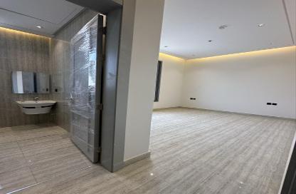 Apartment - 4 Bedrooms - 3 Bathrooms for sale in East Naseem - Riyadh - Ar Riyadh