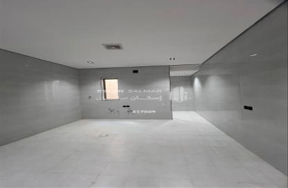 طابق كامل - 6 غرف نوم - 4 حمامات للبيع في الجنادرية - الرياض - الرياض