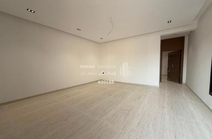 Full Floor - 5 Bedrooms - 4 Bathrooms for sale in Al Janadriyah - Riyadh - Ar Riyadh