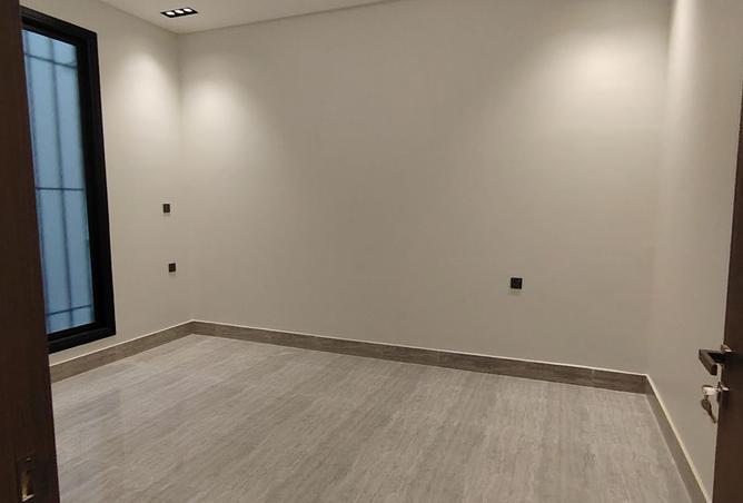 52107315 - Property Main Image