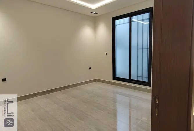 52107315 - Property Image 2